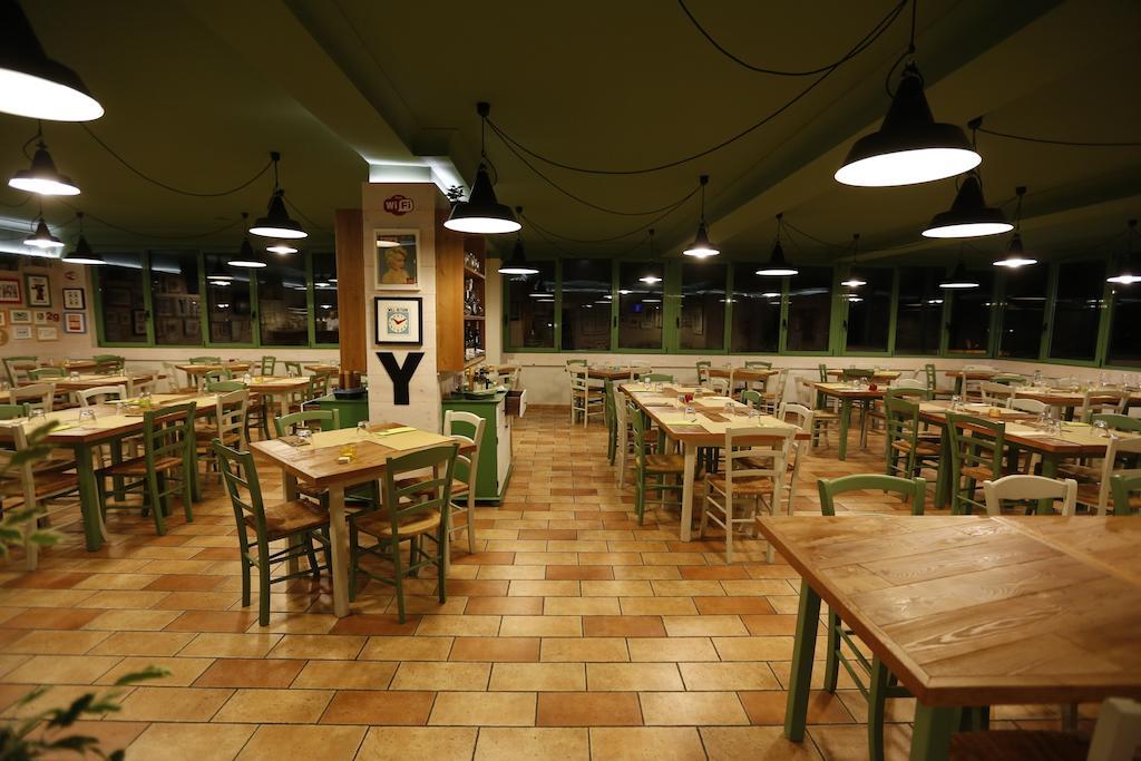 Typo Locanda Typica Пезаро Экстерьер фото